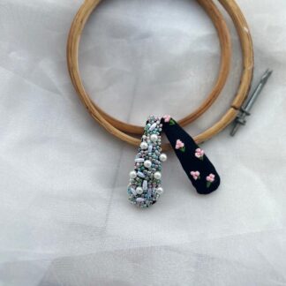 New Arrivals pearl bloom clip